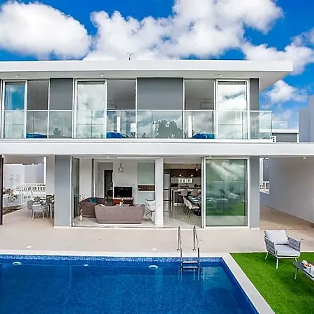 Prol21,fantastic 3bdr With Pool,close To Fig Tree Bay Hotel Protaras